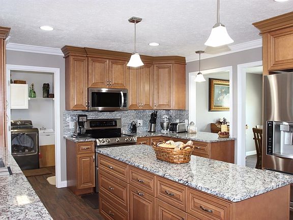 2nd image of 5050 Grandin Ridge Dr