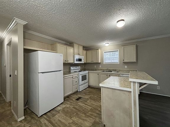 2nd image of 43770 Orbit St #267