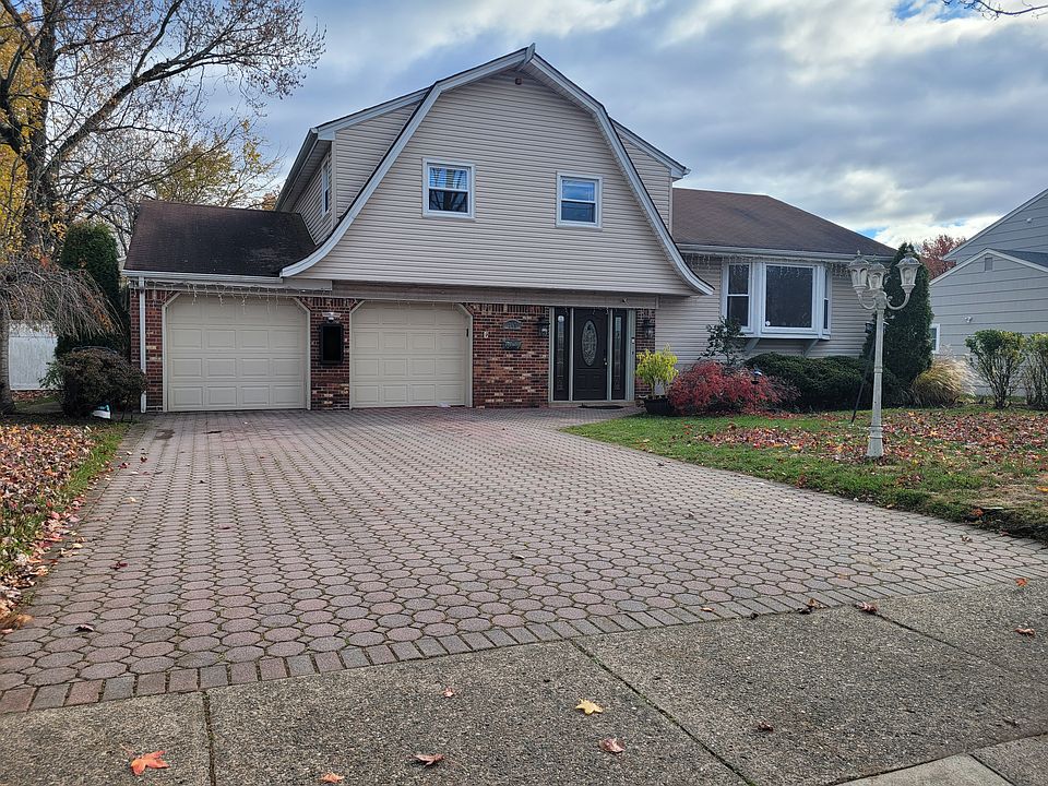 1st image of 248 Oakwood Dr