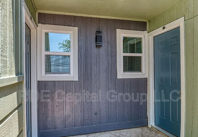 8021 W Elizabeth Ln #115 — Photo 7