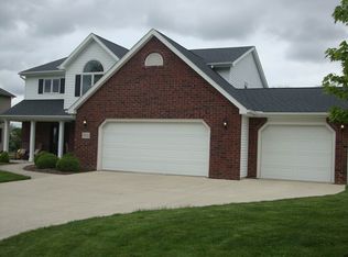 1811 Brook Ct, Ossian, IN 46777