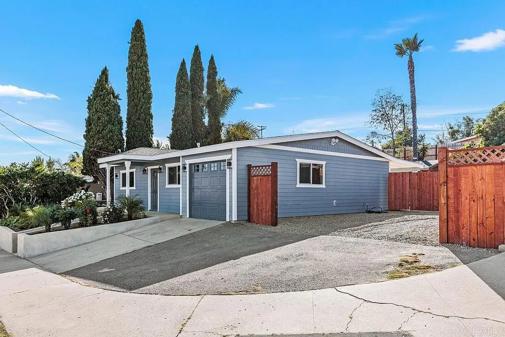 3 bed, 1182 sqft, $2,000 — Photo 1