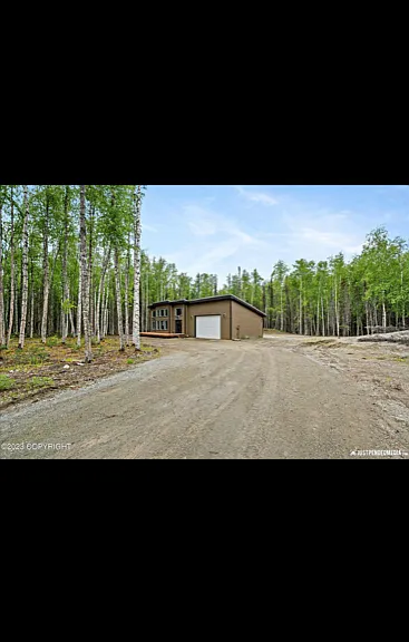 2906 N Castle Dr — Photo 1