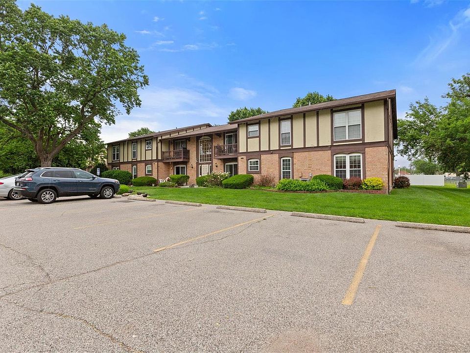 1st image of 626 Rosetta Dr APT B