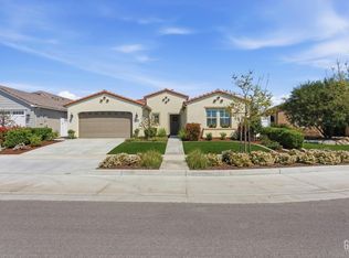 2320 Morvale Ln, Bakersfield, CA