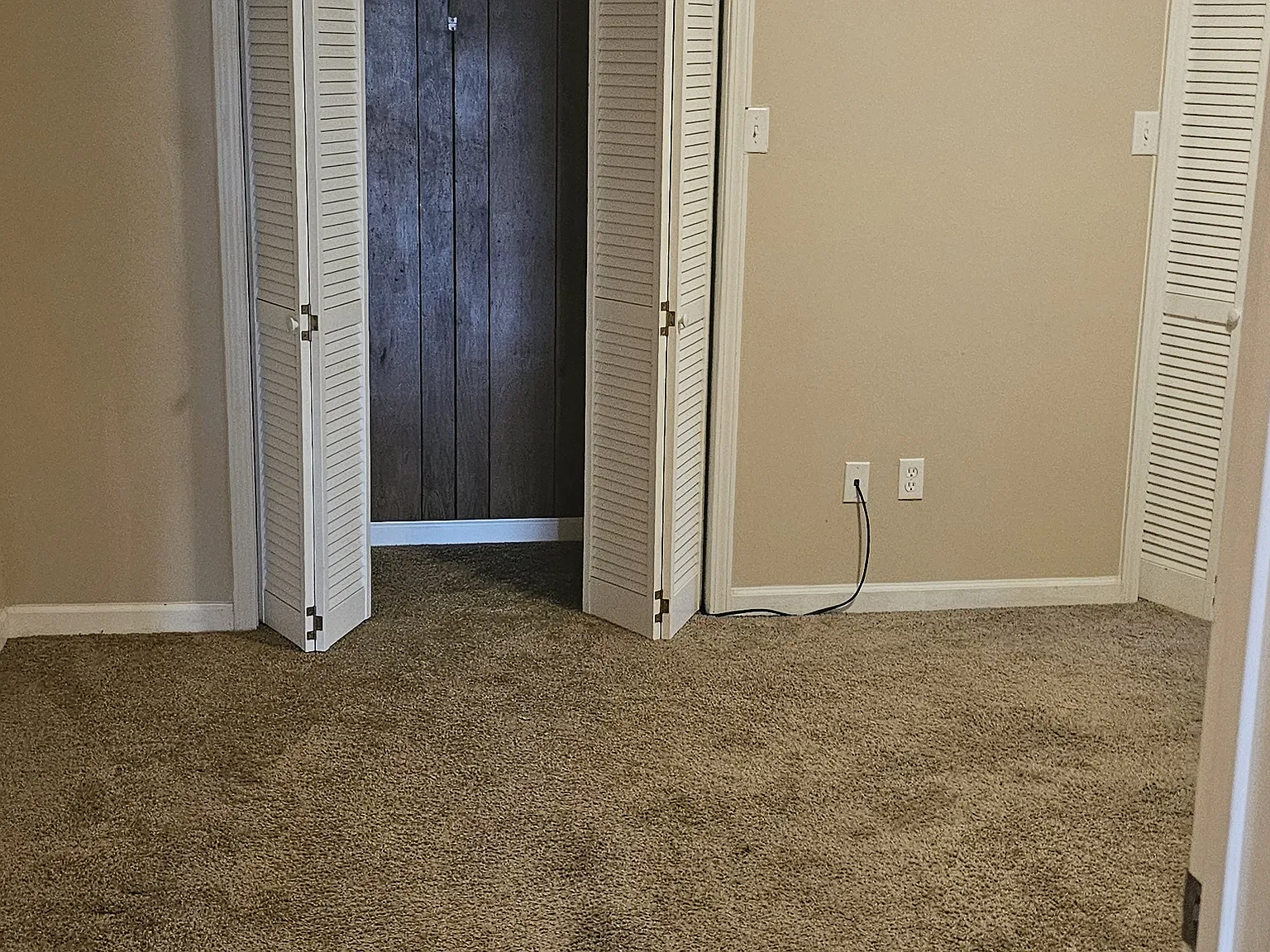 2 bed, 900 sqft, $1,100 — Photo 3