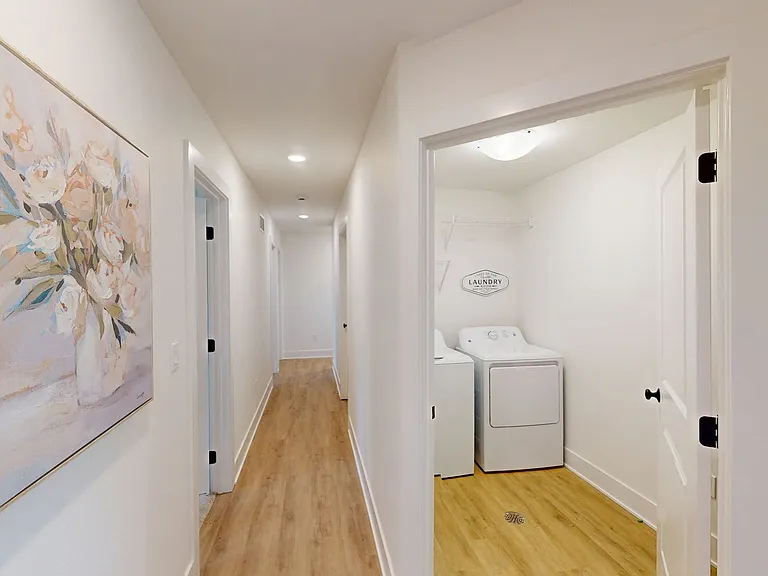 1119 Ida Pl — Photo 9