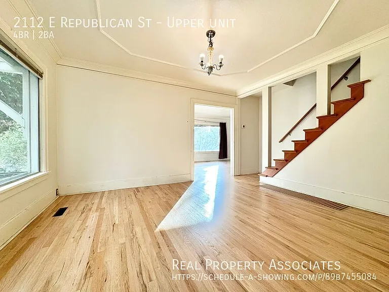 2112 E Republican St #UPPER — Photo 7