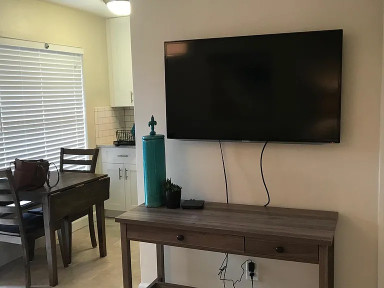 854 Bougainvillea Ln #4 — Photo 6