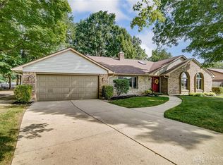 9361 Ambershire Dr, Dayton, OH 45458