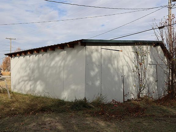 5th image of 617 Montana St