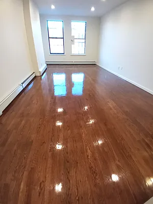 Rented by Level Group | media 8