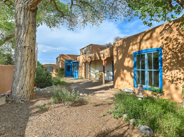 274 Camino Arco Iris, Corrales, NM 87048