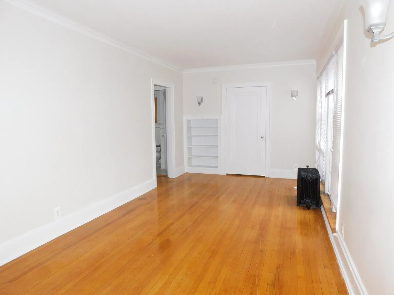 1 bed, 725 sqft, $1,595 — Photo 3
