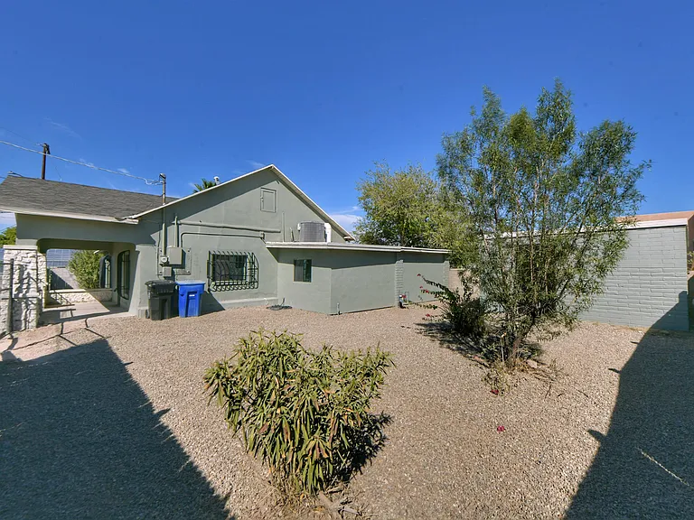 1211 S 9th Ave — Photo 22