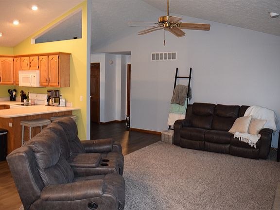 4th image of 25823 Wildberry Dr