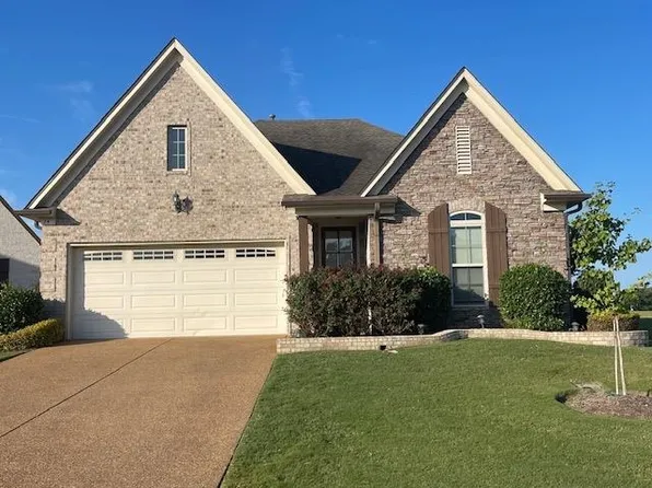 24 Doral Loop, Oakland, TN 38060