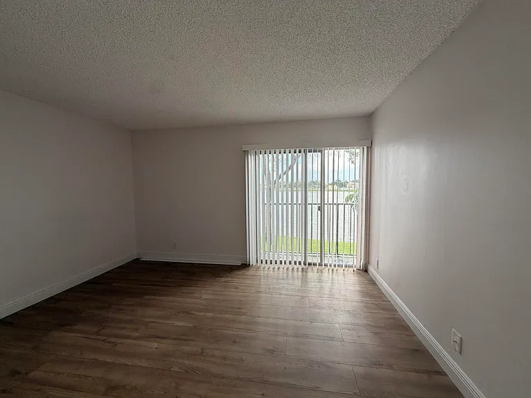 8720 N Sherman Cir #205 — Photo 6