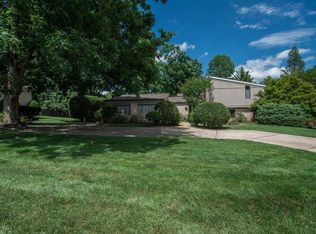 9817 Clydesdale St, Rockville, MD 20854