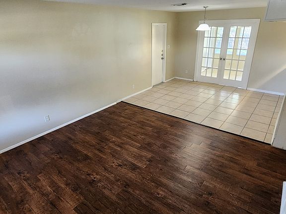 4th image of 5007 GUINEVERE DR