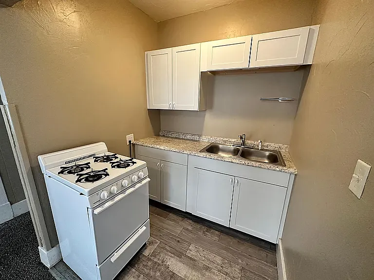 1 bed, 650 sqft, $800 — Photo 4