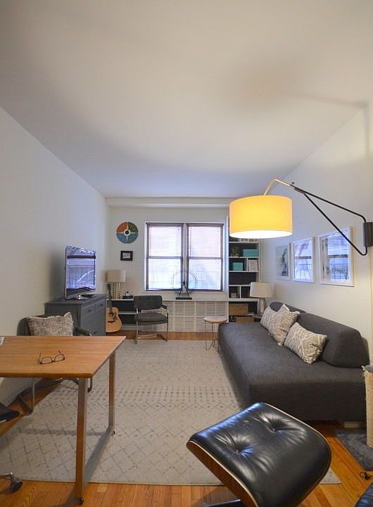 1st image of 207 E 15th St APT 3G