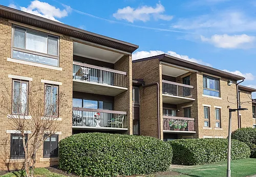 549 Florida Ave #201 Photo 1