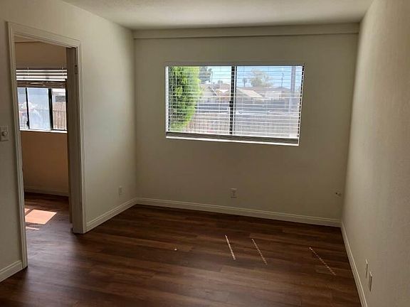 Bedroom w/window facing South