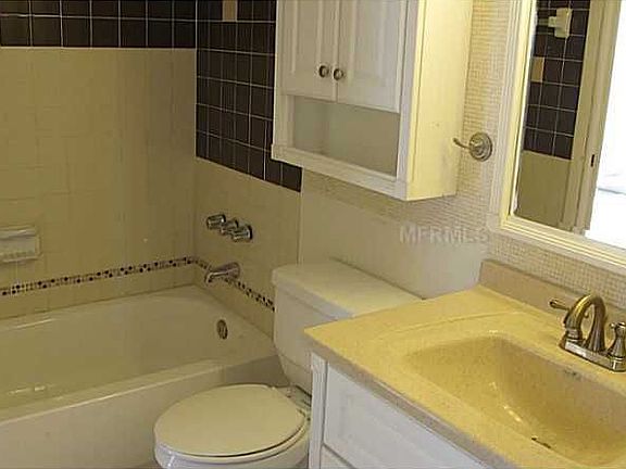 4th image of 1887 Clearbrooke Dr