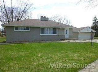 244 E Berkshire Rd, Bloomfield Hills, MI 48302