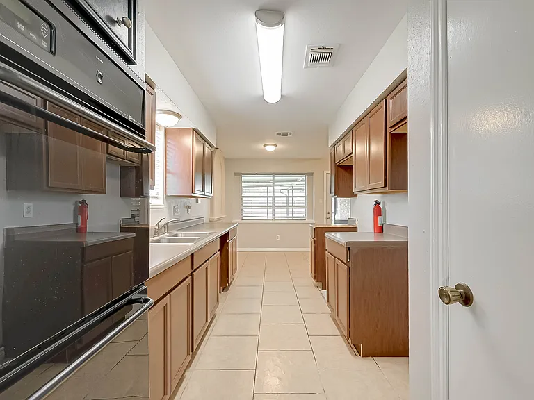 19610 Mallard Lake Ln — Photo 4