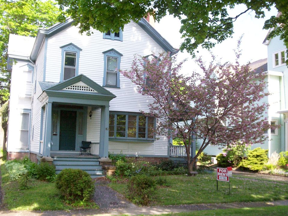 Front View (apt 1 access)