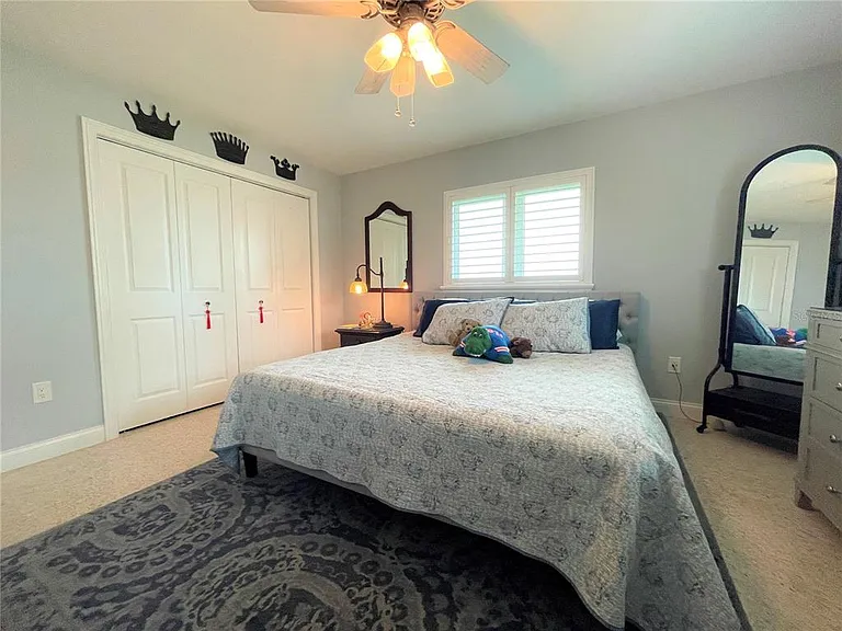17045 Dolphin Dr — Photo 16