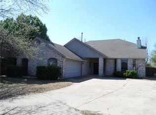 405 Palo Verde Dr, Yukon, OK 73099