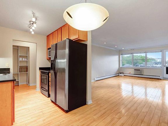 4th image of 3150 Excelsior Blvd APT 409