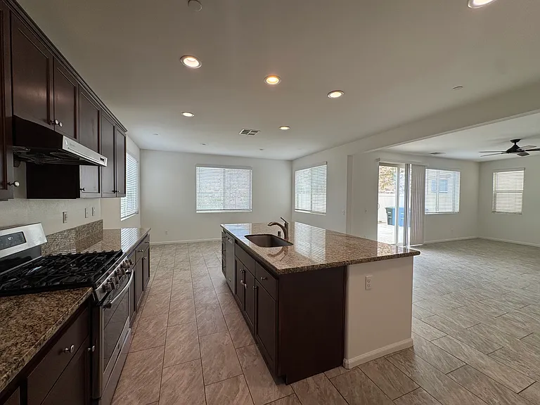 24550 Snapdragon Way — Photo 10