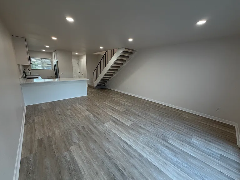 506 Margie Pl — Photo 1