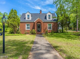 600 Rollins Ave, Hamlet, NC 28345