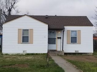 217 Oak Ave, Dumas, TX 79029