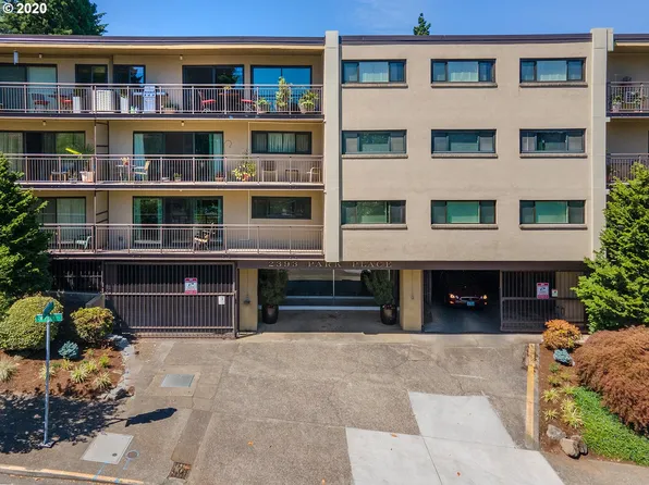 2393 SW Park Pl Unit 310, Portland, OR 97205