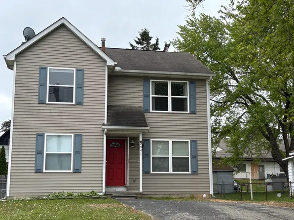 2941 Beland Ave, Keego Harbor, MI 48320