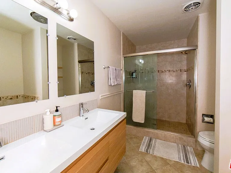 6001 Canterbury Dr #303 — Photo 21