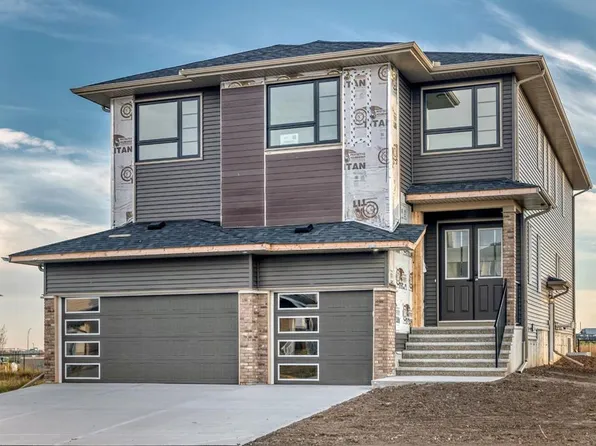 427 N Bridgeport Gln, Chestermere, AB T1X 3C9