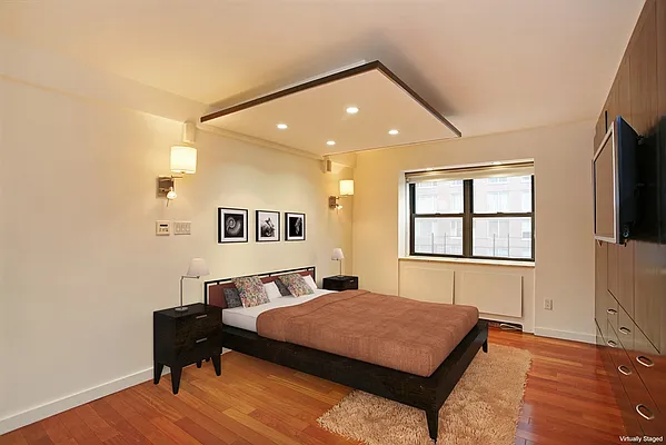 Sold by Corcoran | media 30