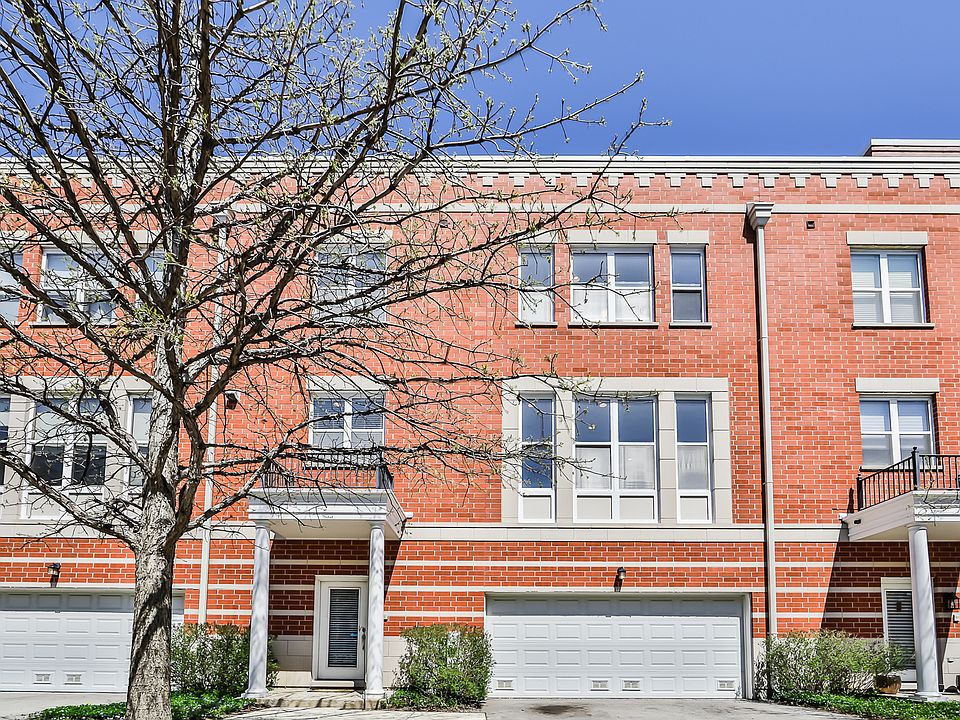 1st image of 2722 W Dakin St #9