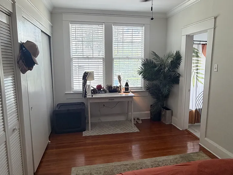 1819 W Hills Ave #2B — Photo 5