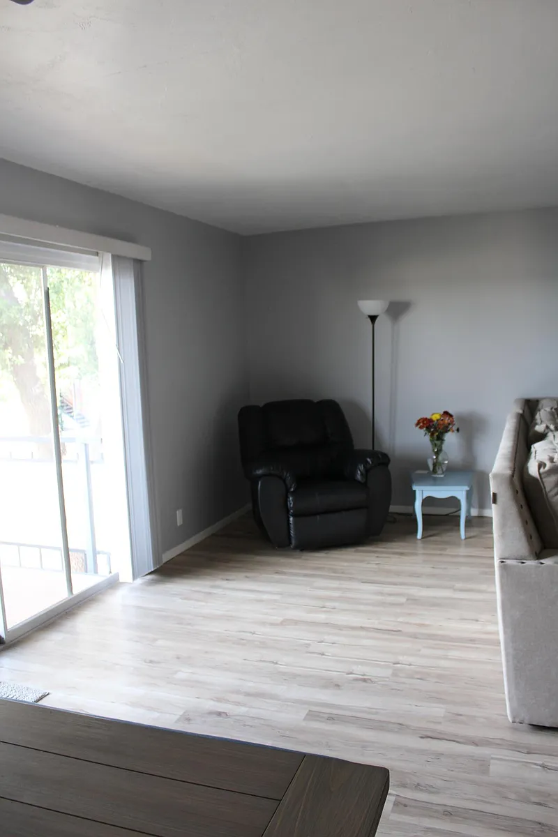 Building Photo - 3940 E Timrod St #267