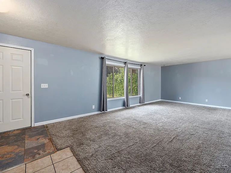 162 Ridgeway Dr — Photo 32