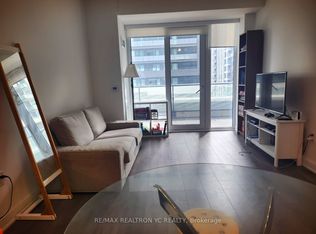 95 Oneida Cres #305, Richmond Hill, ON L4B 0H5