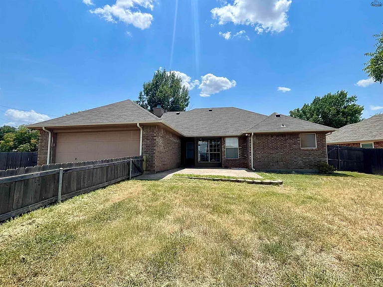 5201 Pebblestone Dr — Photo 21